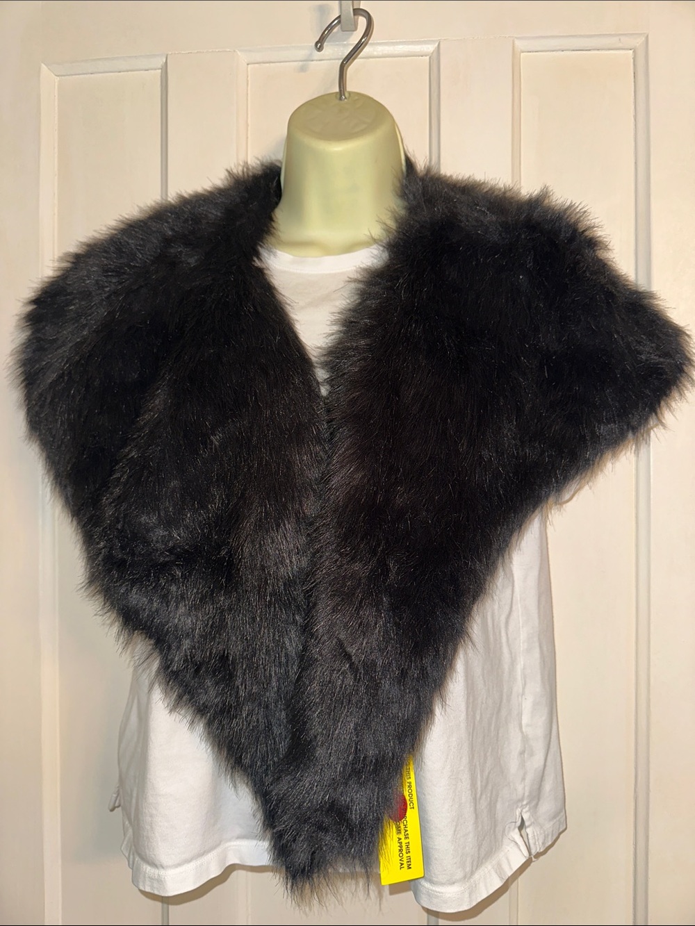 NWT Joanna Hope Black Faux Fur Wrap Scarf